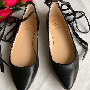 Vince Camuto  Black Bevian Flat Shoes 9M NWOB